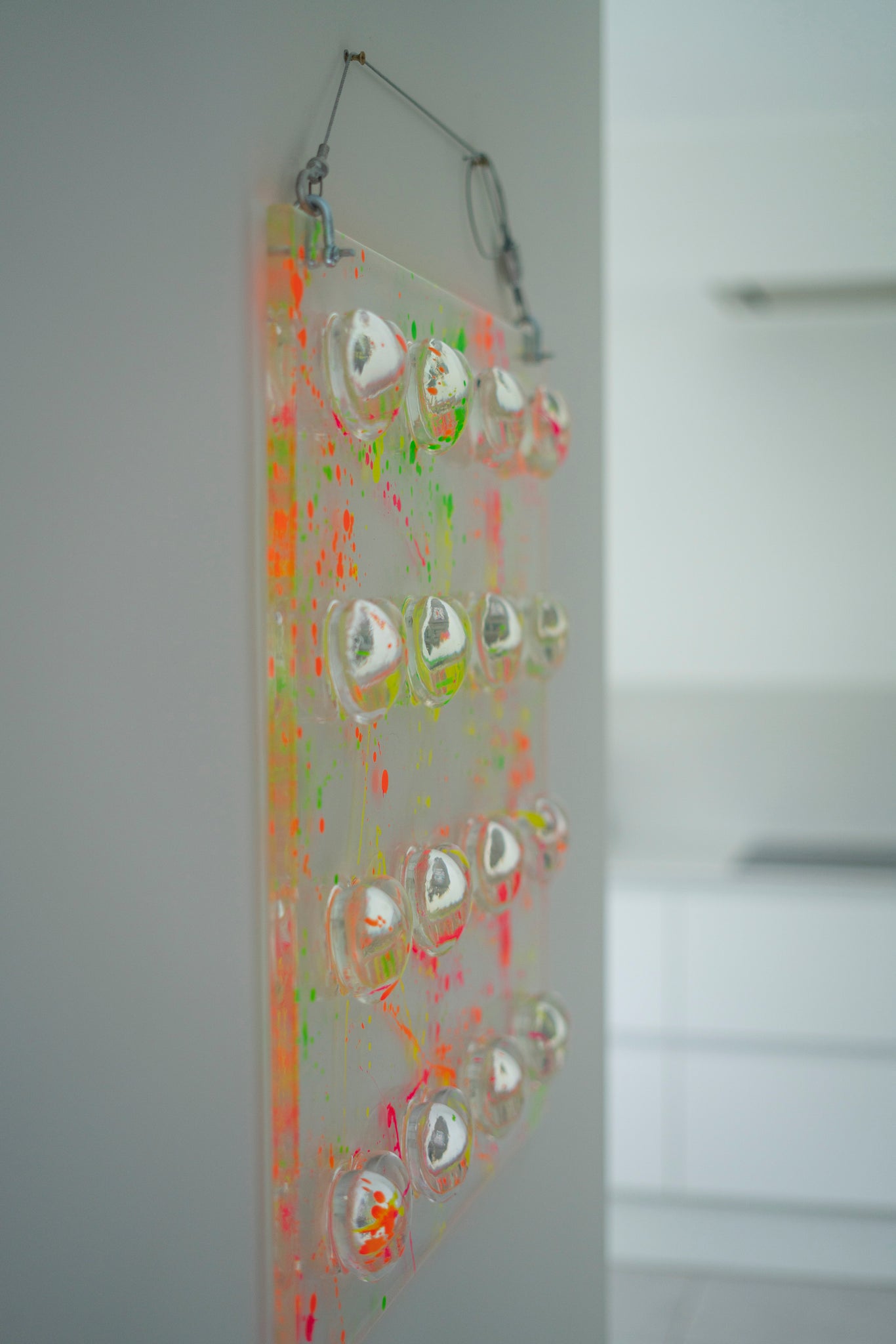 SPLASH SEE-THROUGH FRAME